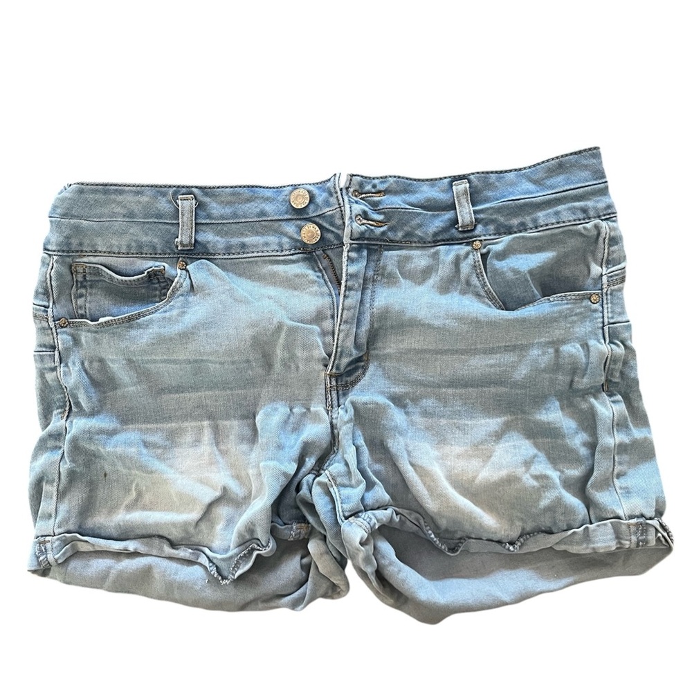 Women’s Denim Shorts (Plus Size)